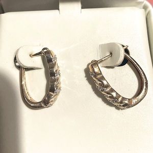 Friedman s earrings small dainty classy gold diamond hoops 10 k gold brand new